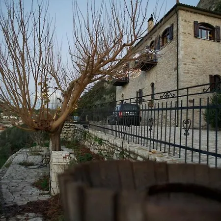 Levantes Mansion